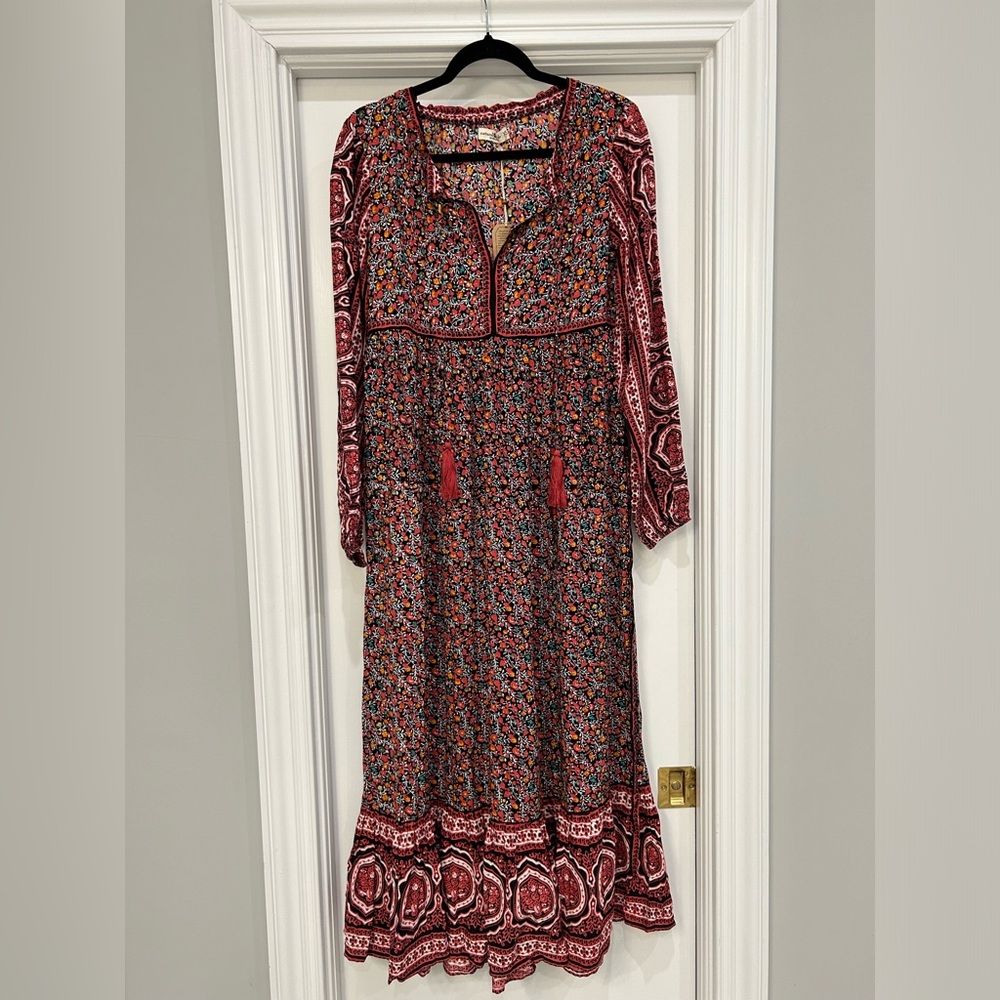 NEW Natural Life V-neck dress with tassels. Size XS. NWT.